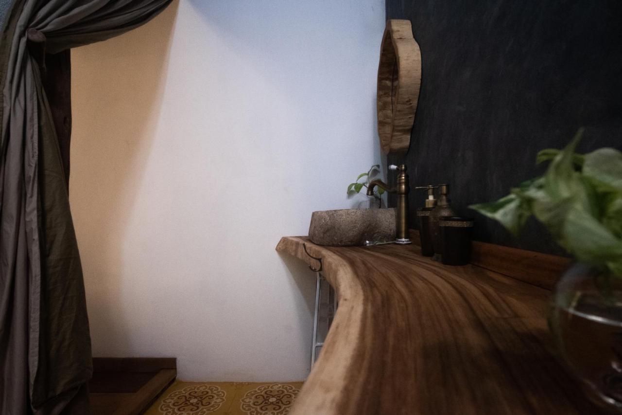 Leranda Homestay Hue Exteriör bild