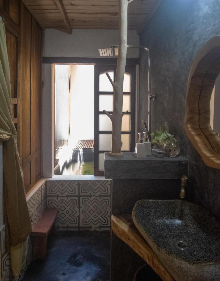 Leranda Homestay Hue Exteriör bild